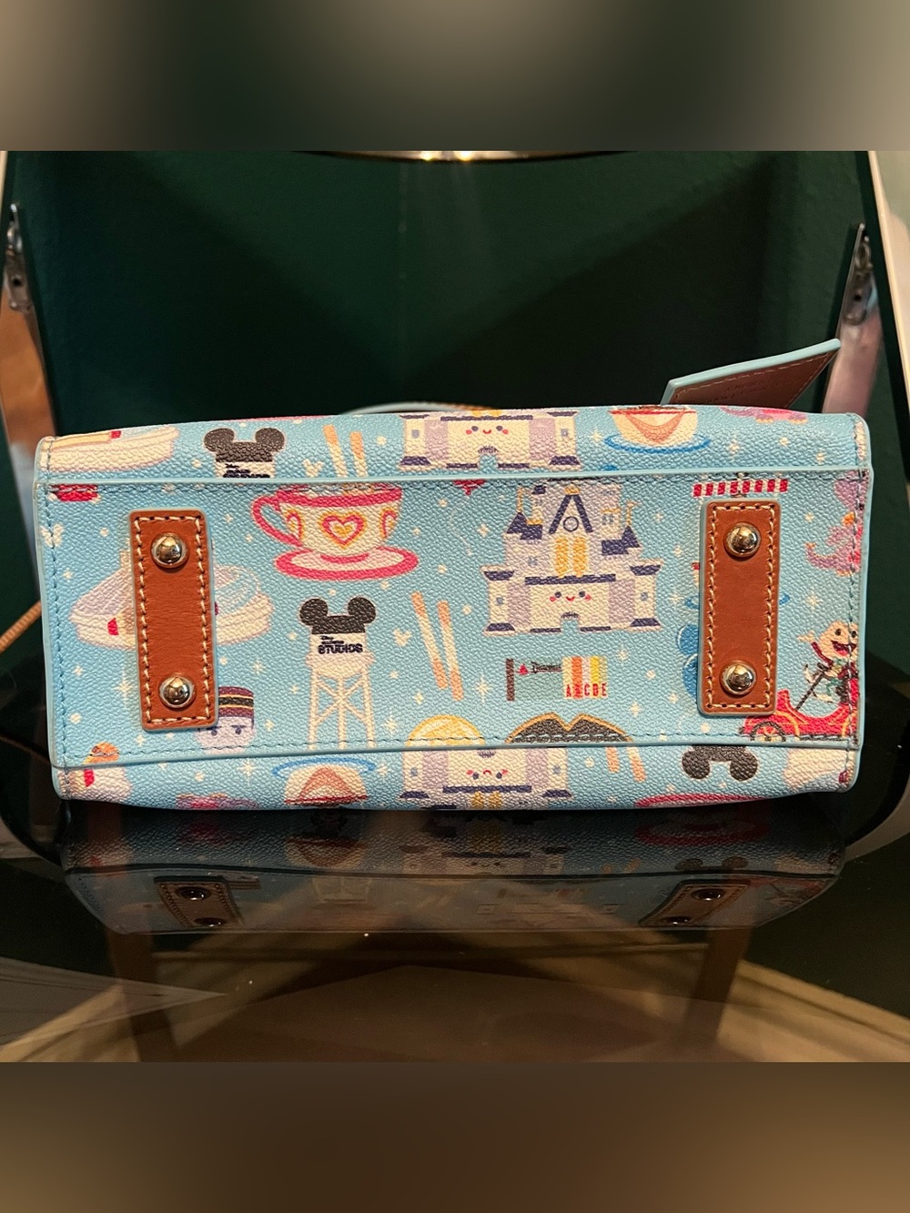 Disney Dooney & Bourke Bag Jerrod Maruyama Theme Park Icons Zip Crossbody Bag - Picture 8 of 14